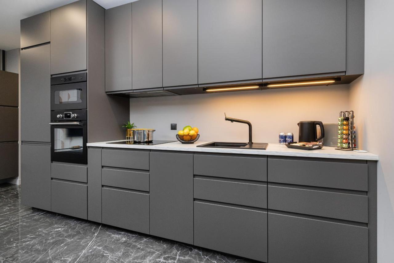Luxurious Apartment With Two Bedrooms And Parking In Gdynia By Noclegi Renters Luaran gambar