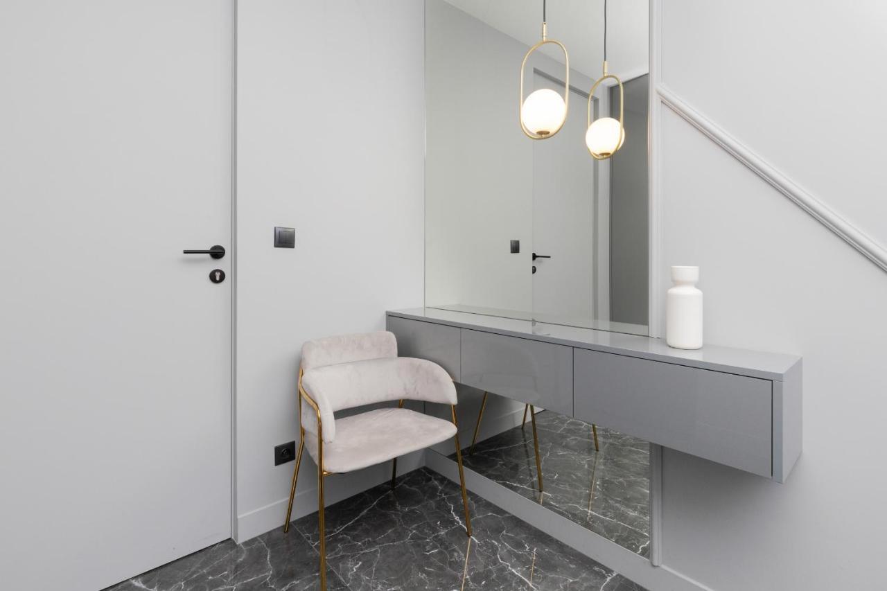 Luxurious Apartment With Two Bedrooms And Parking In Gdynia By Noclegi Renters Luaran gambar