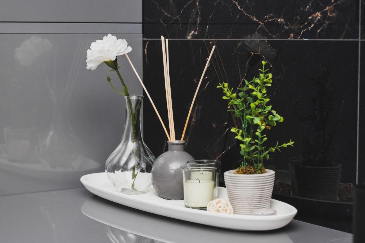 Luxurious Apartment With Two Bedrooms And Parking In Gdynia By Noclegi Renters Luaran gambar